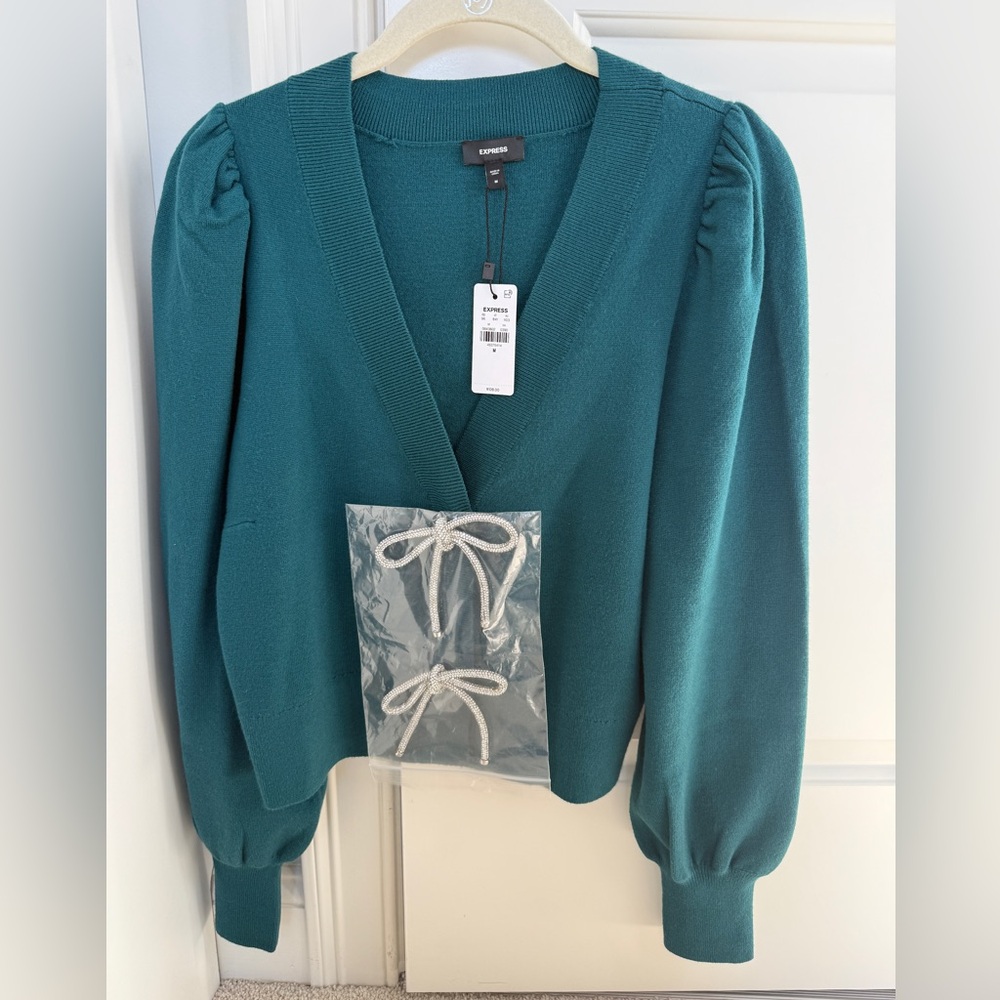 EXPRESS V-Neck Embellished
Bow Cardigan - Teal Size M NWT